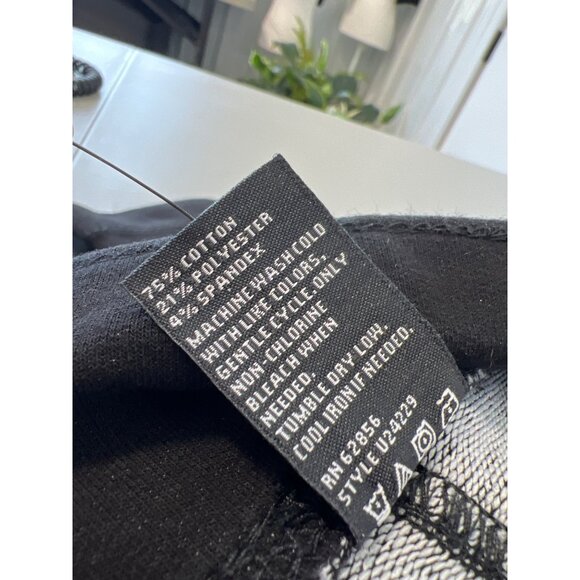 HUE Game Changing Straight Leg Denim Pant Size Small High Rise Black Stretch NEW - Picture 5 of 6